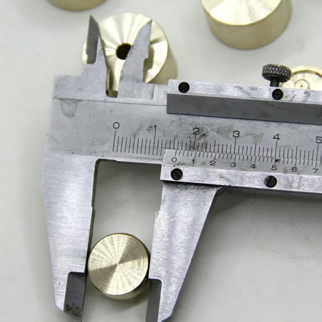 Hochwertiges Messing-Trompeten – Musical Instrument Horn Bewertung und Preis